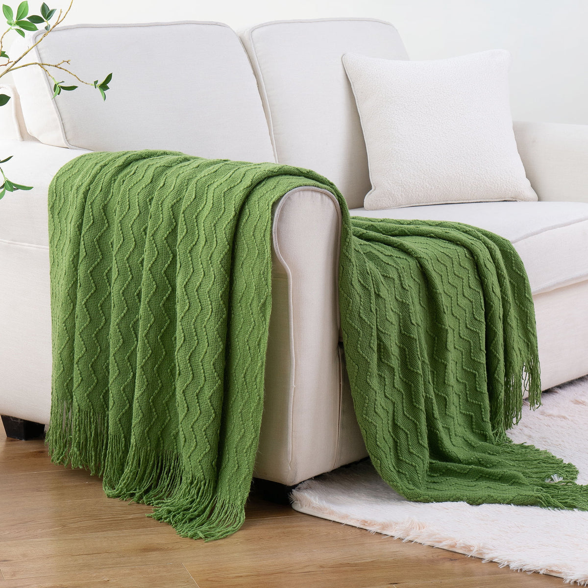 Battilo Green Textured Throw Blanket, Lightweight Spring Decor Blanket for Living Room, 50"X60"